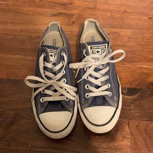 Low top converse sneakers